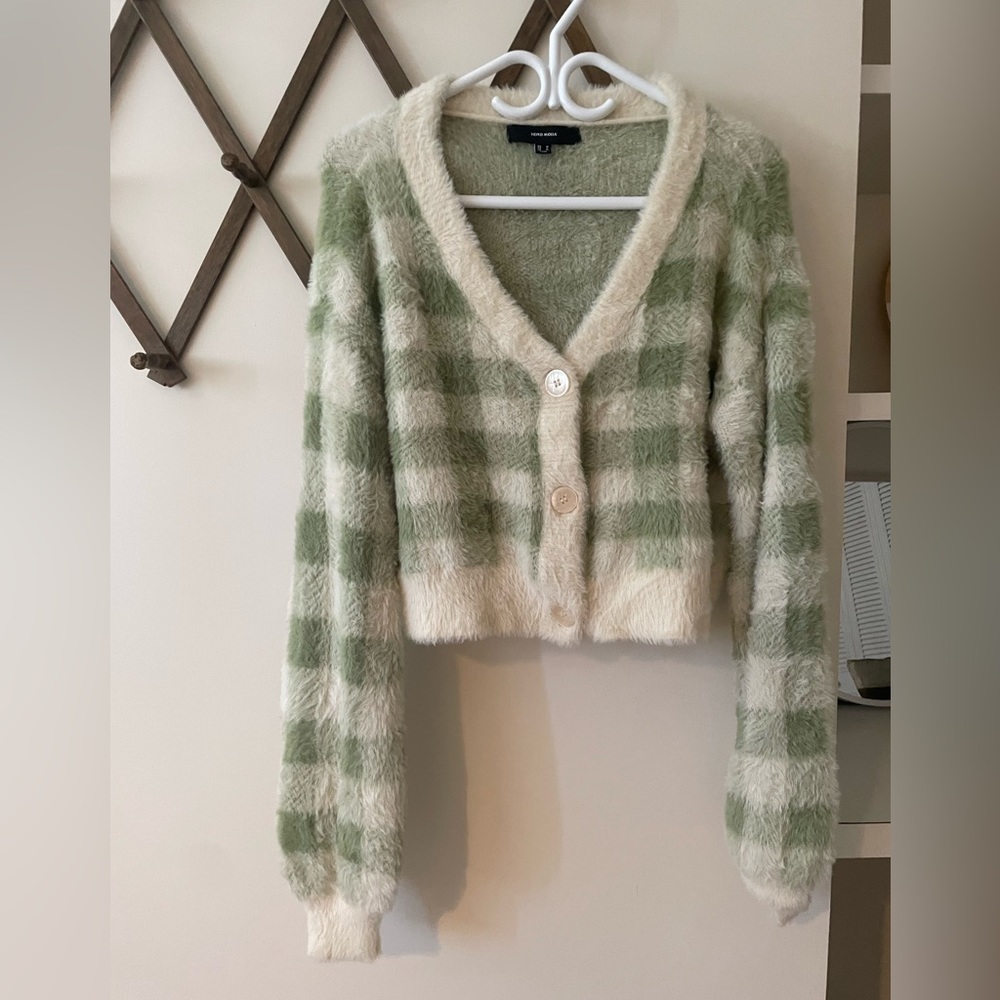 Vero Moda fuzzy checkered cropped cardigan